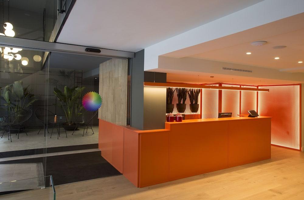 Chic&basic Reding Hotell 3*